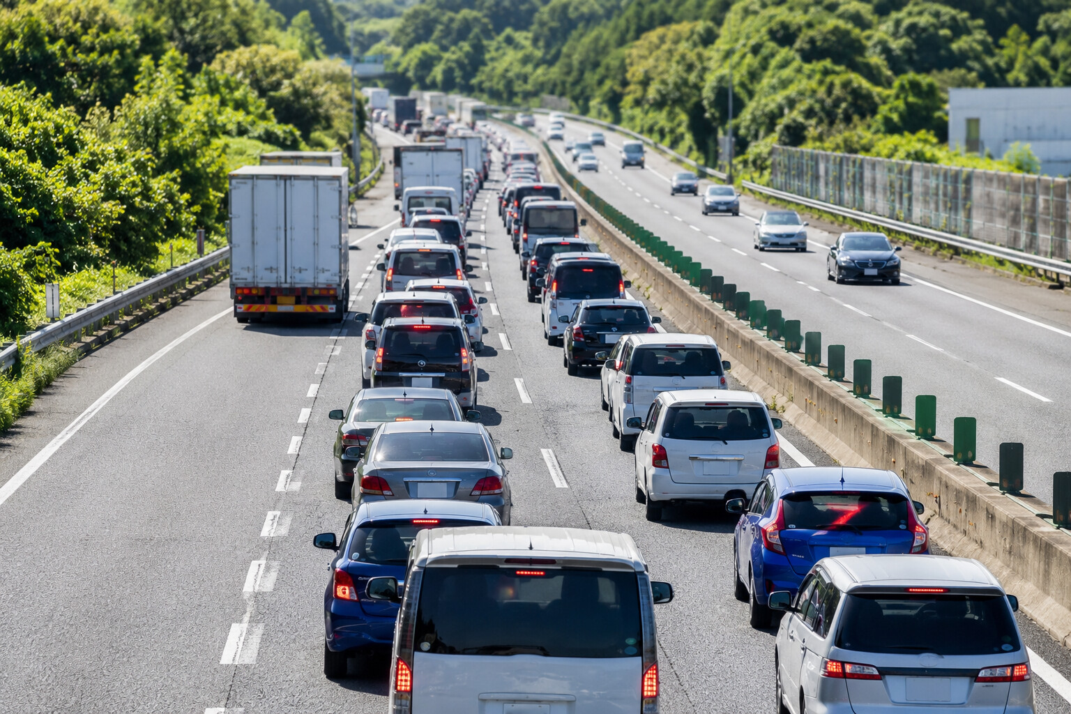 【お盆の高速道路】8月8日～16日はETC休日割引が適用されない！下りは8日・13日、上りは14日・15日に渋滞ピーク